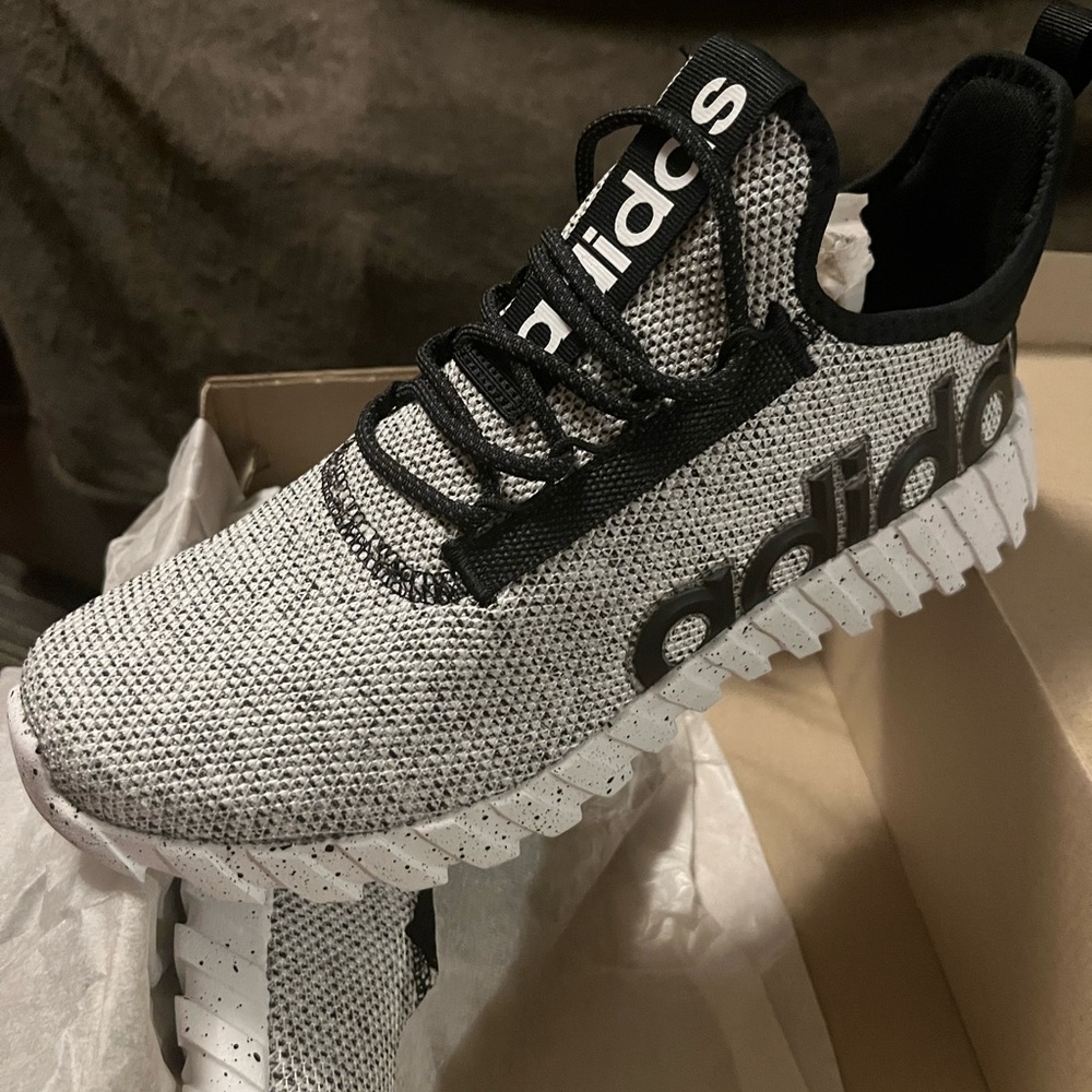 🔥50% OFF!🔥Adidas Black and White Sneakers with Serrated Sole